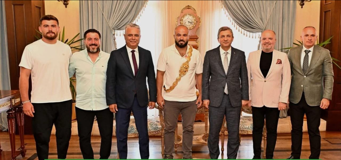 Vali Şahin, Kırkpınar Başpehlivanı Orhan Okulu’yu ağırladı