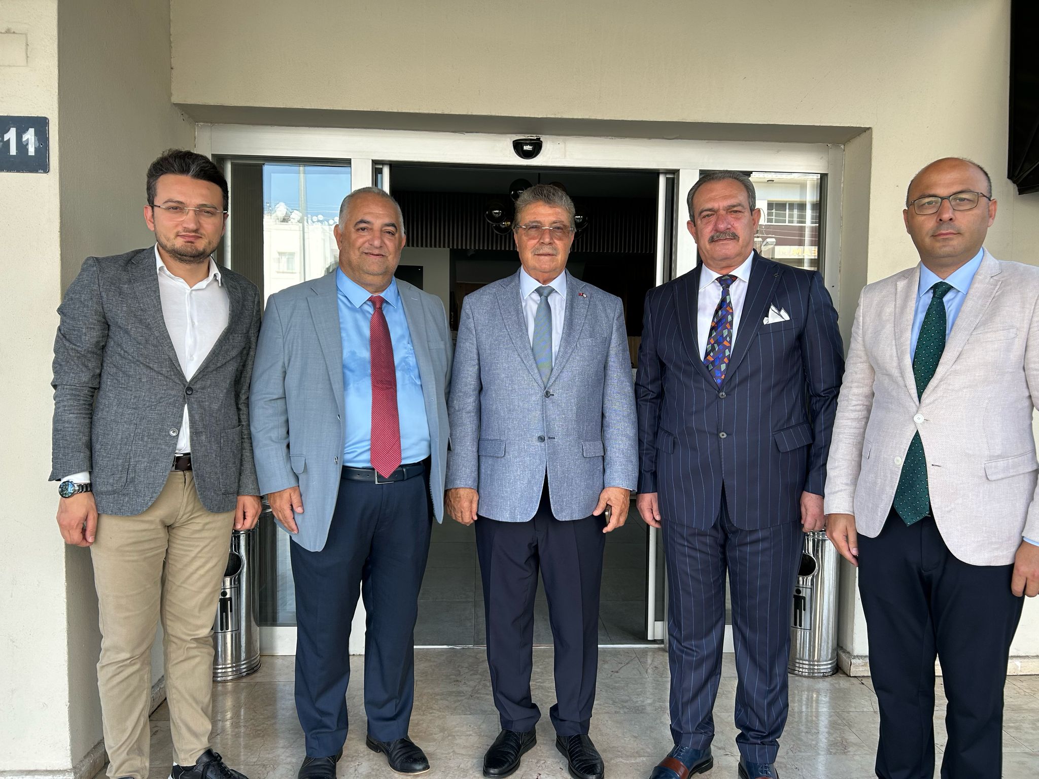 TİMBİR ve BHA Heyeti, KKTC Başbakanı Üstel ile görüştü