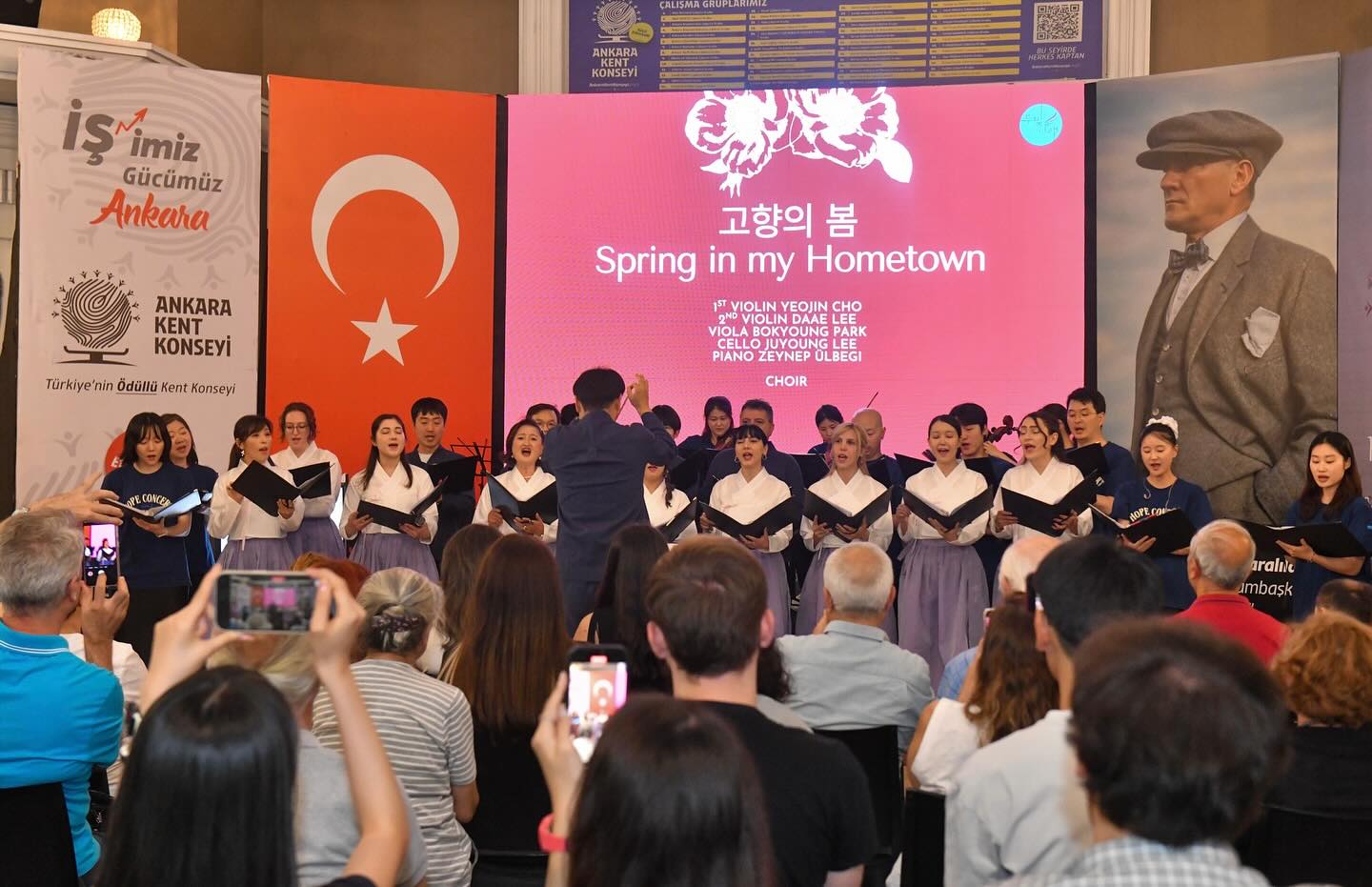 Güney Koreli sanatçılardan engelli bireylere AKK’de moral konseri