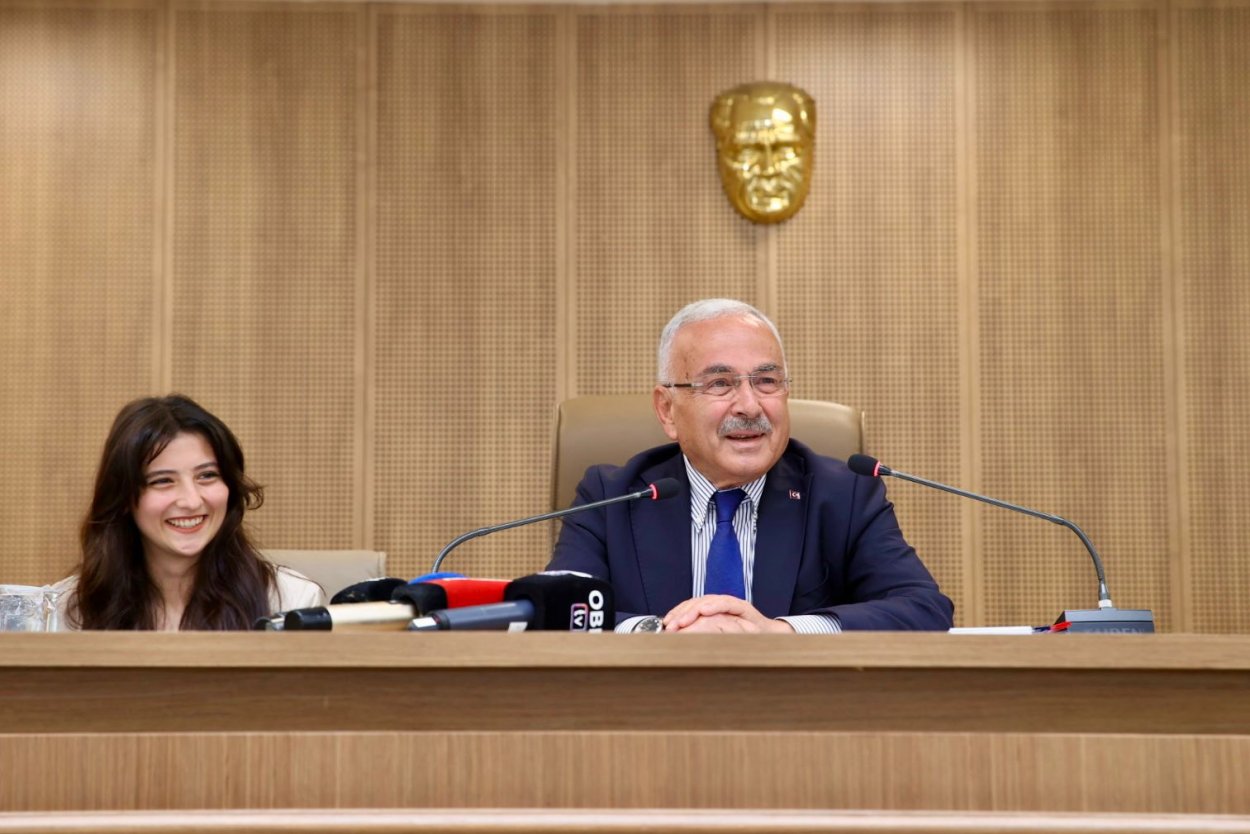 Sevgi tırı ile sevgiyi büyüteceğiz