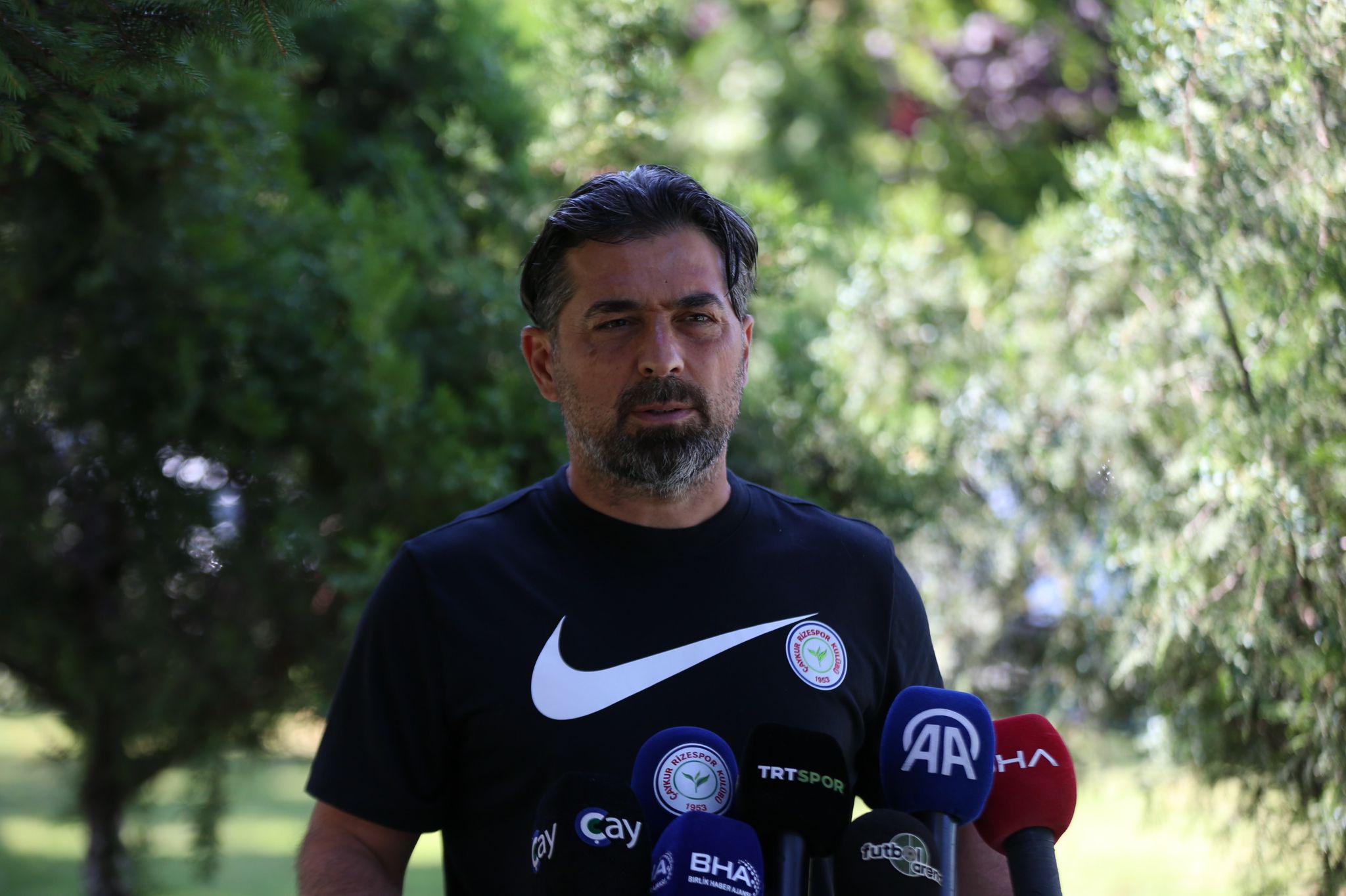 Çaykur Rizespor Teknik Direktörü Palut transferde müjdeyi verdi: En az 6 takviye planlanıyor!