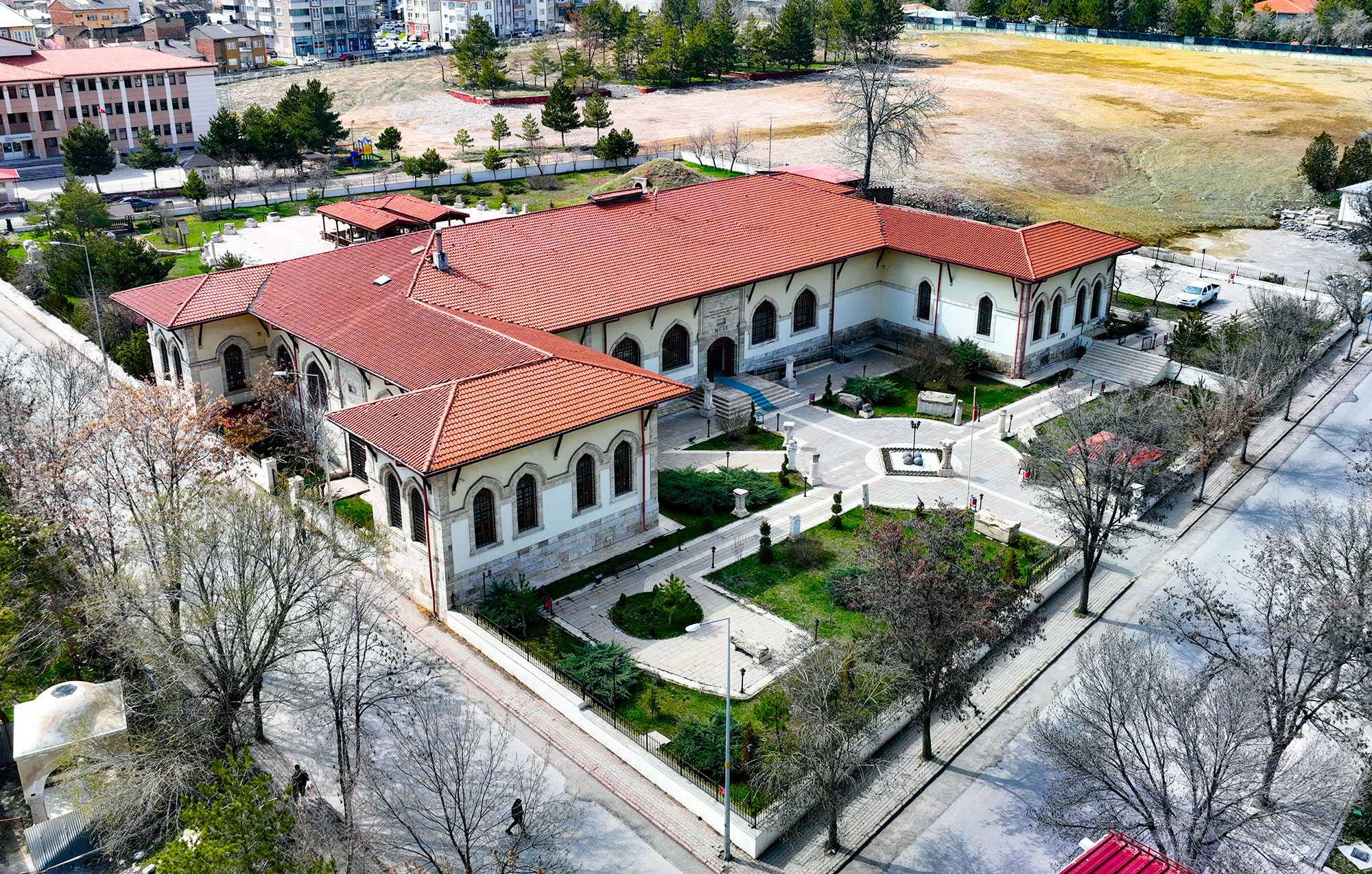 Hitit Kraliyetinden 4 kuşaklık miras: İspekçir Steli Sivas'ta sergileniyor