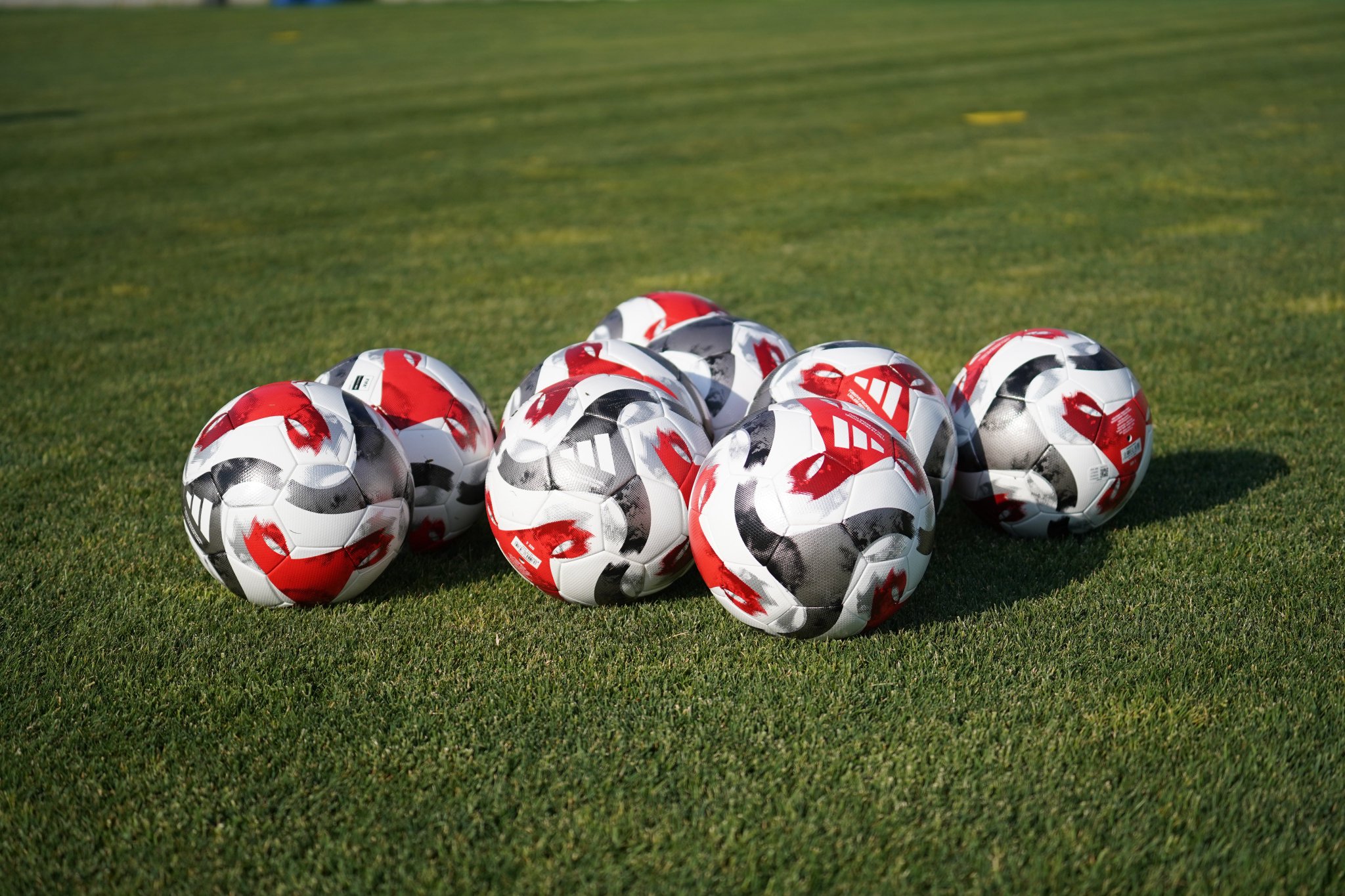 Süper Lig’in 2025-2026 sezonunda kullanılacak resmi maç topu tanıtıldı