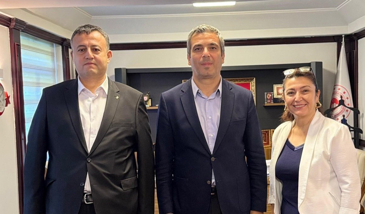 AK Parti Beypazarı İlçe Başkanı Etili’den Çevre, Şehircilik ve İklim Değişikliği İl Müdürü Arık’a ziyaret