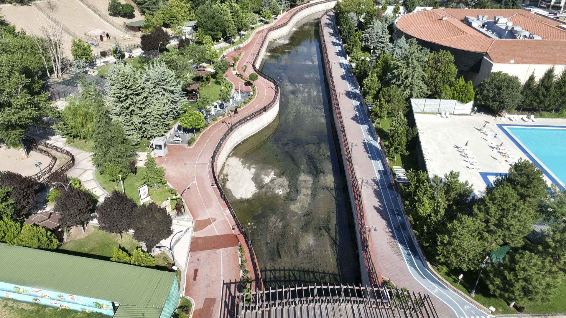 Ihlamur Vadisi'nde kötü kokuya son; Ankara Çayı'nda temizlik çalışması!