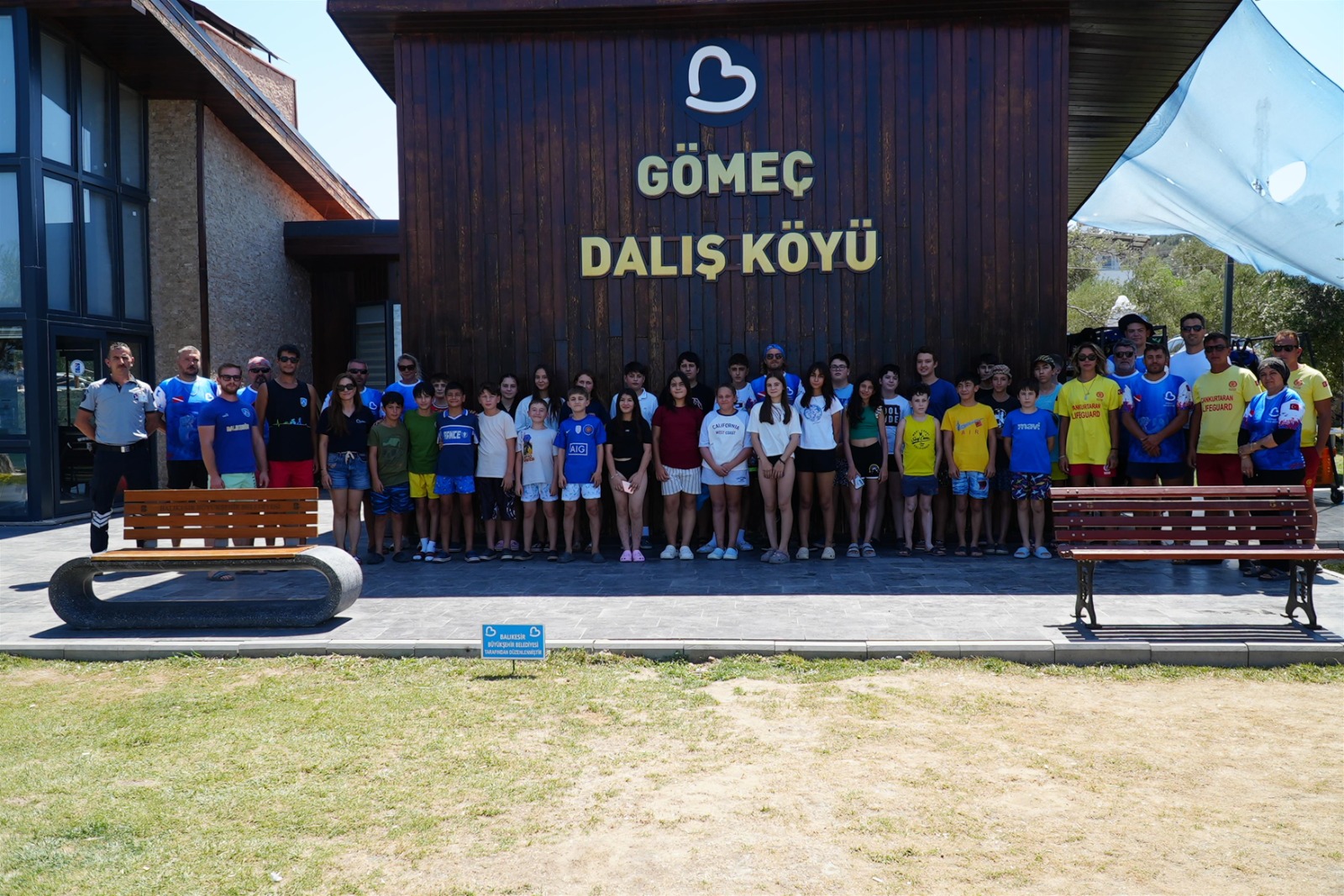 Denizli Büyükşehir’in deniz tatili çocukları sevindirdi