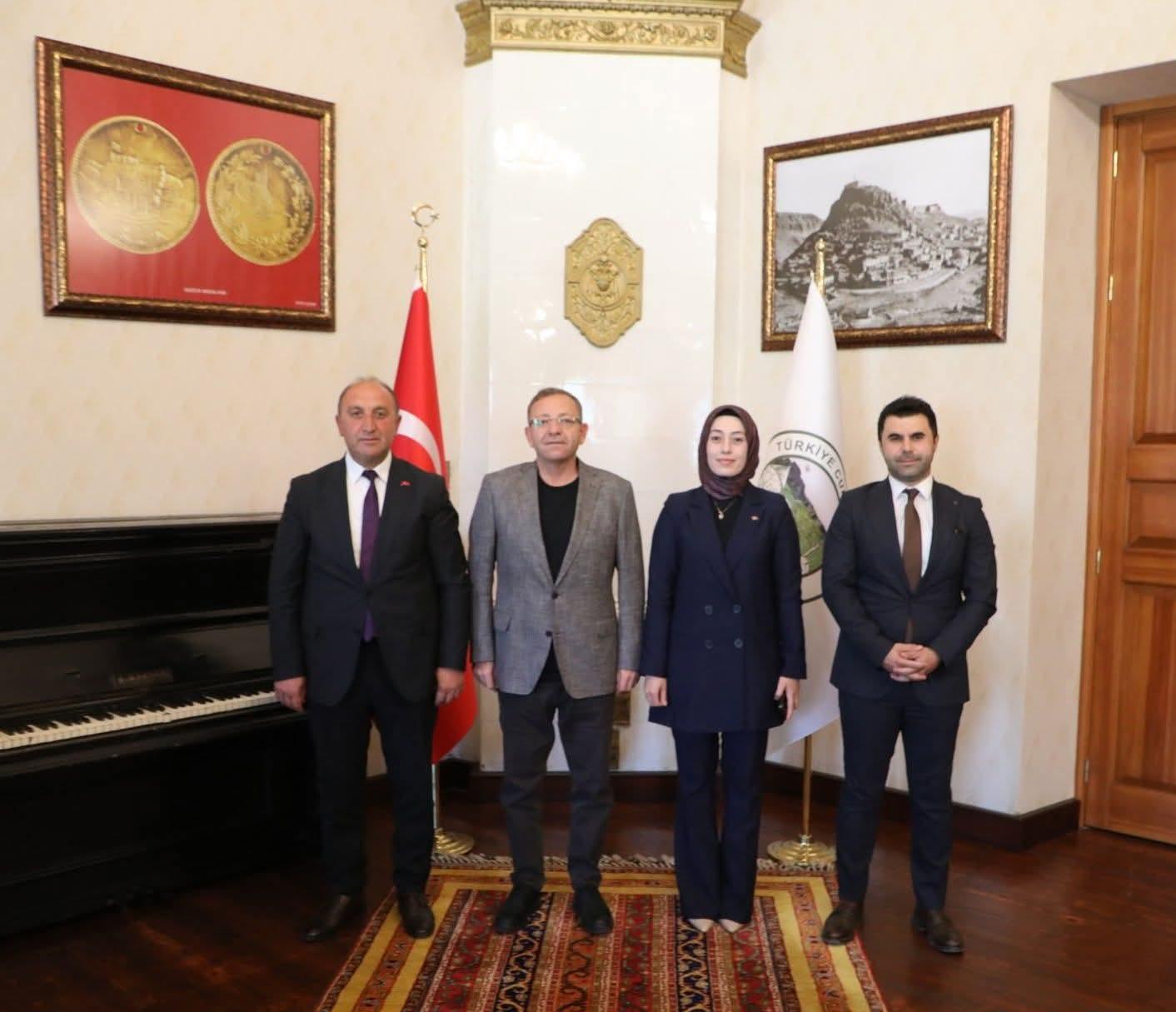 Vali Ziya Polat, Hanak protokolünü makamında ağırladı