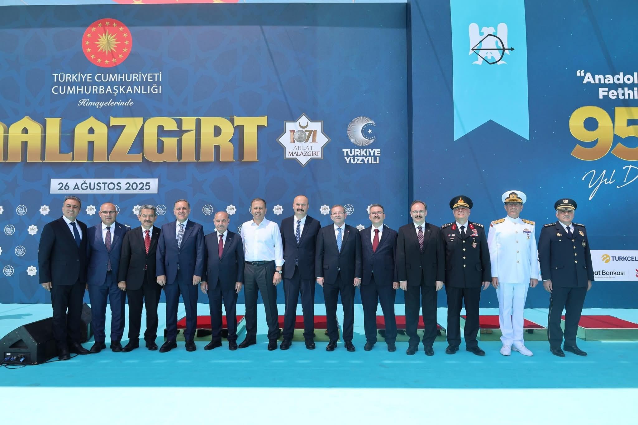 Kars Valisi Ziya Polat, Malazgirt Zaferi’nin 954. Yıl Dönümü kutlamalarına katıldı