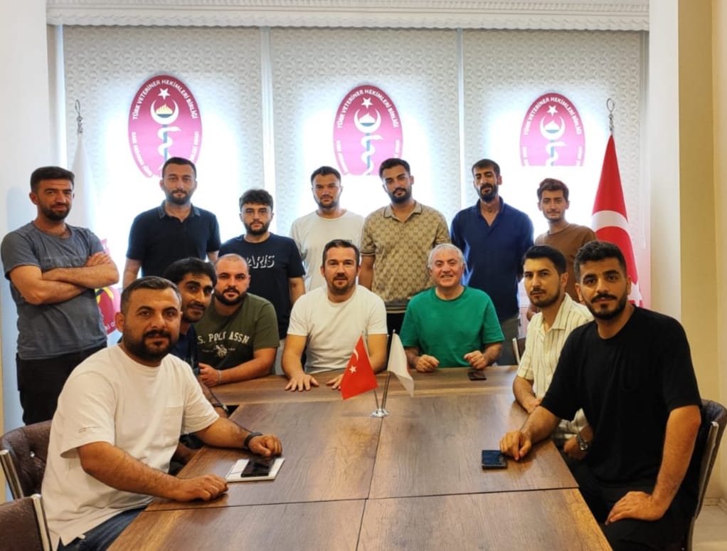 Kars Veteriner Hekimler Odası koordinatörlüğünde Suni Tohumlama Kursu başarıyla tamamlandı