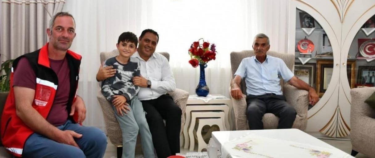 Arpaçay’da şehit yakınlarına ziyaret
