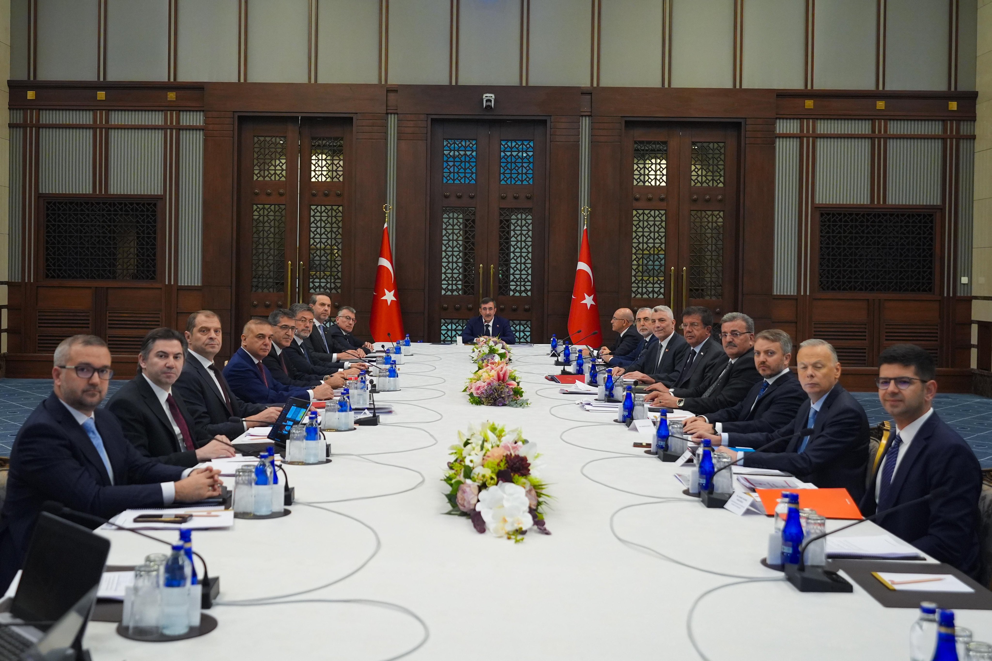 Ekonomi Koordinasyon Kurulu: Enflasyonla mücadele kararlılıkla sürecek, mali disiplin korunacak