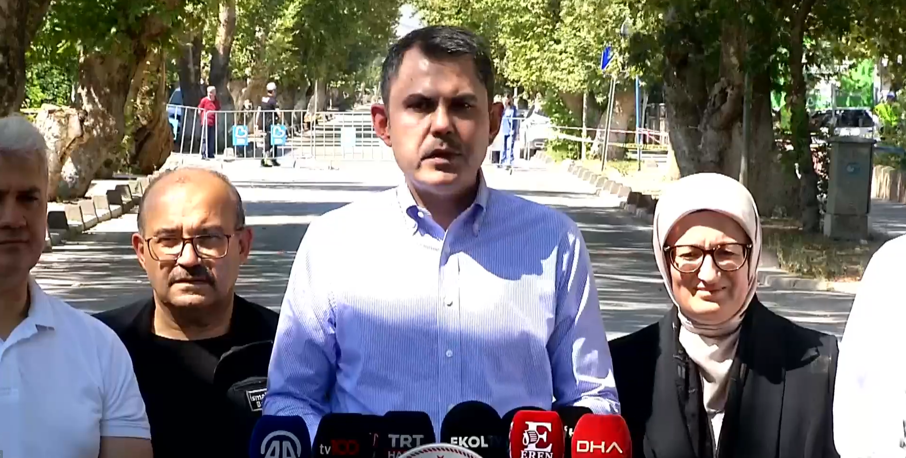 Balıkesir ve Manisa’daki depremde ağır hasarlı ve yıkık binalar tespit edildi