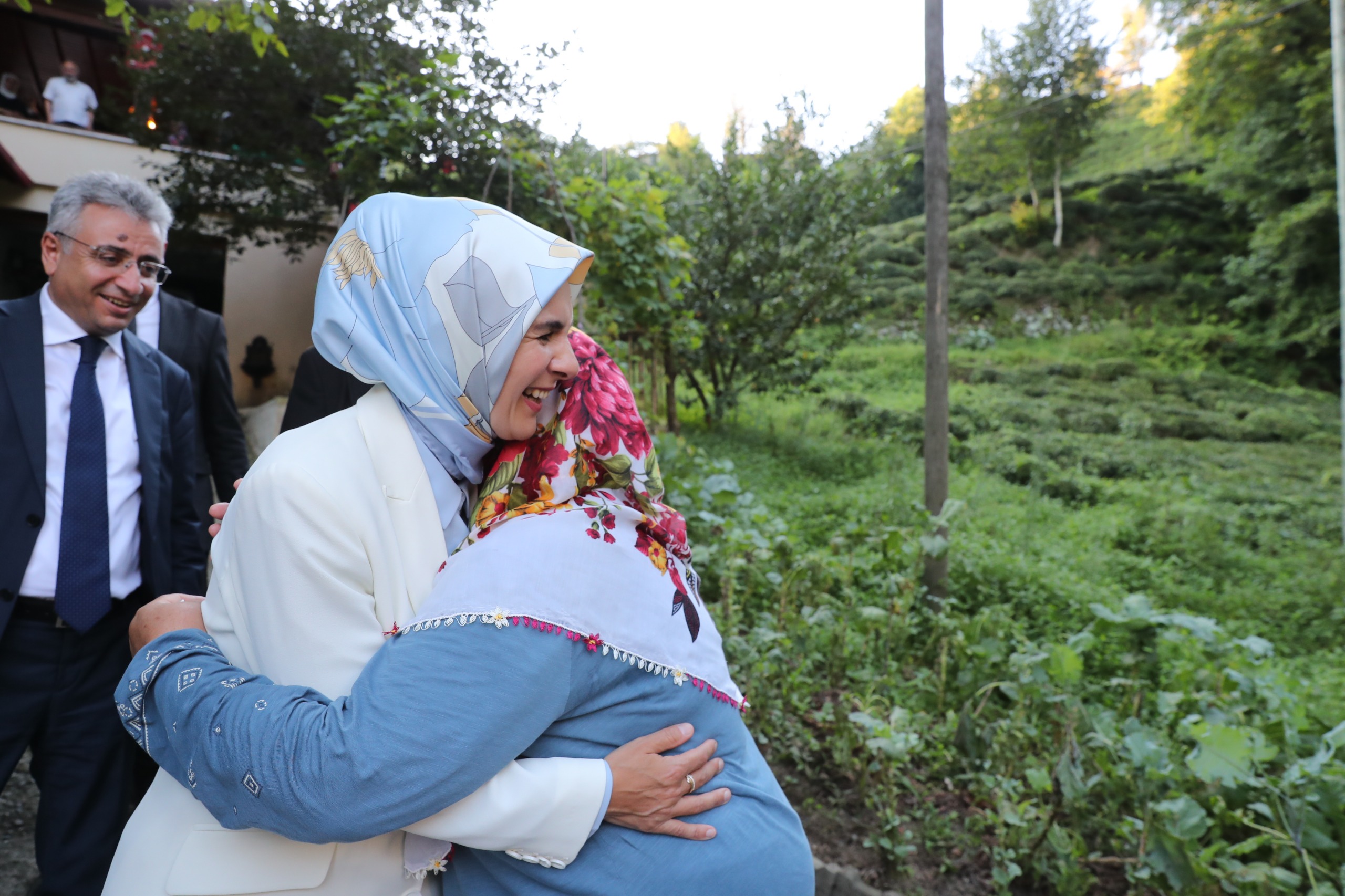 Bakan Göktaş Rize’de: Aile, sevgi ve kardeşliğin yanındayız
