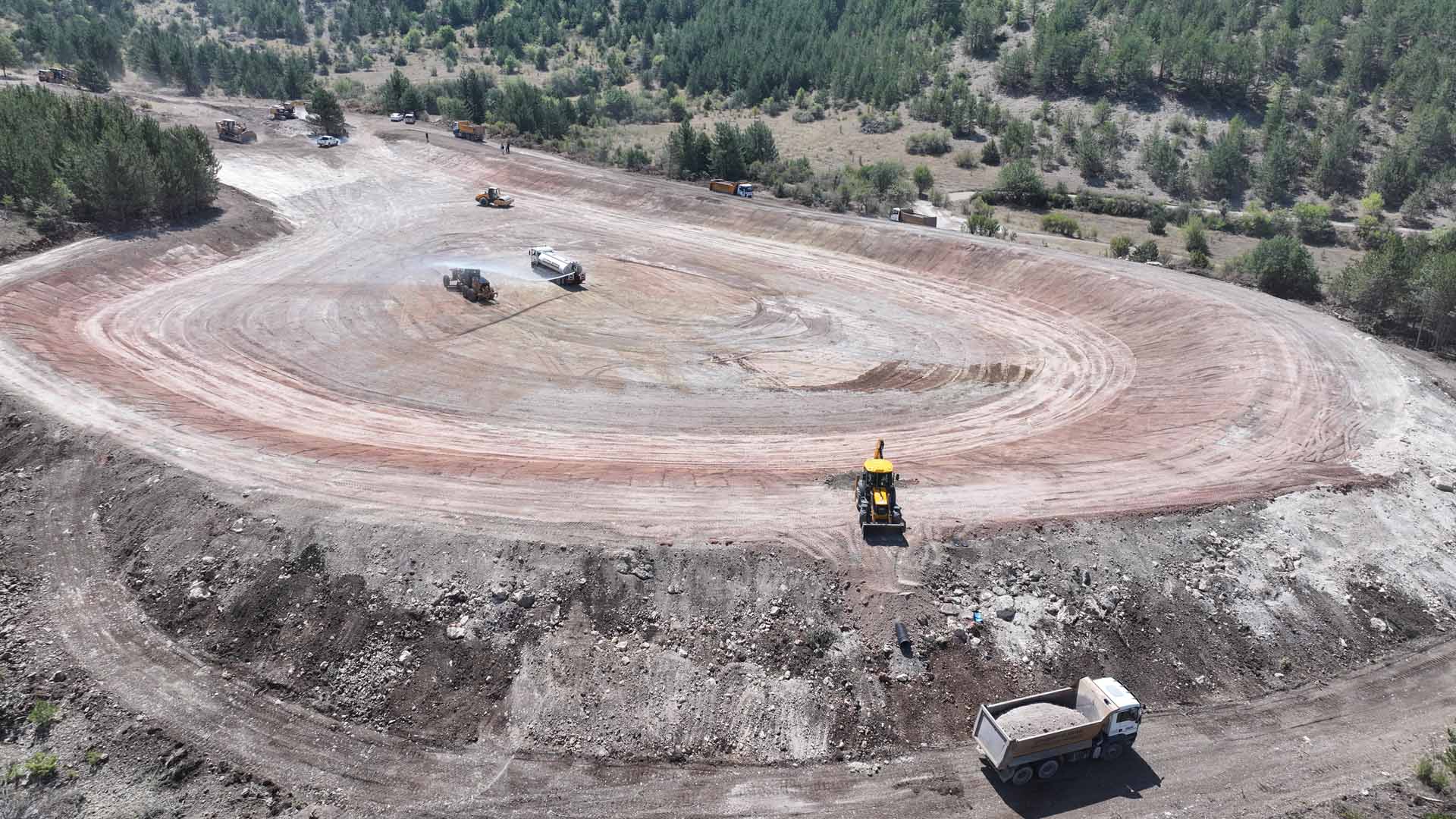 ABB kendi imkanlarıyla inşa etti: Çamlıdere Beşbeyler Mahallesi'ne hayvan içme suyu göleti