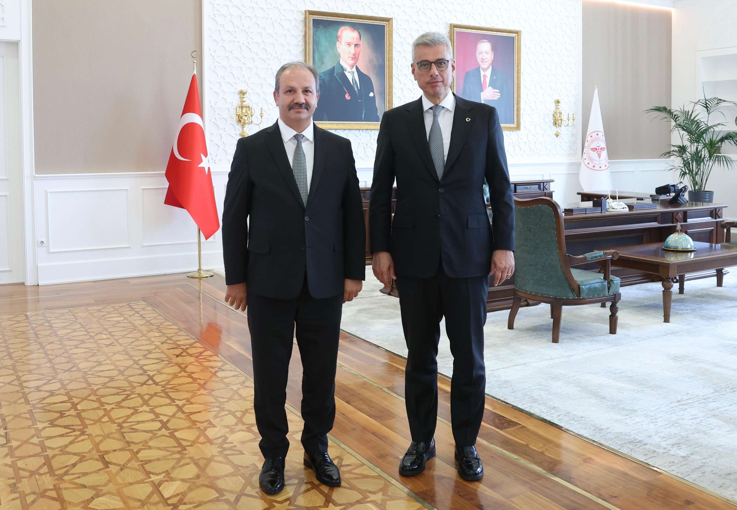 Sağlık-Sen, Toplu Sözleşme gündemiyle Sağlık Bakanı Memişoğlu'nu ziyaret etti