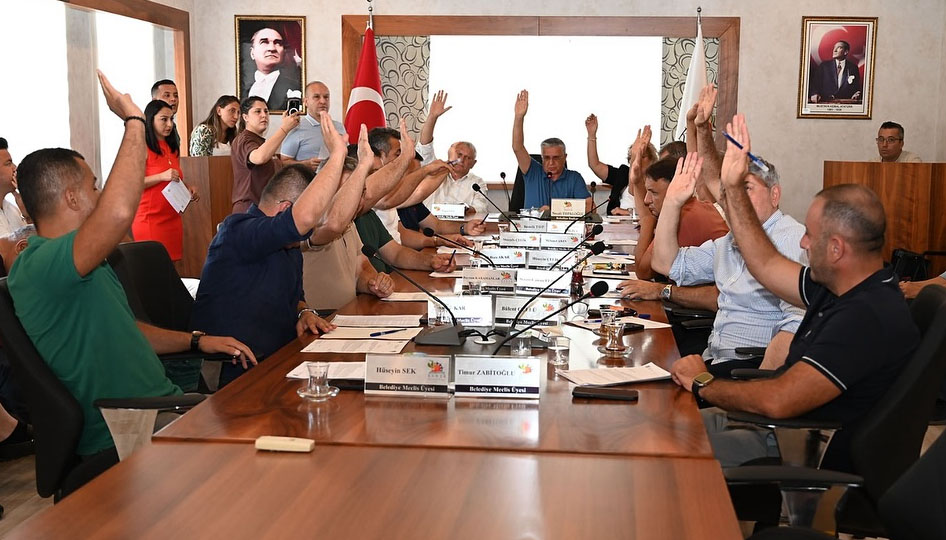Kemer Belediyesi Ağustos ayı meclisi yapıldı