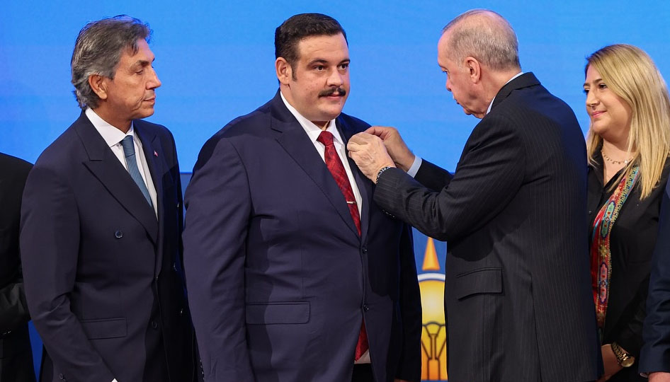 Yalvaç Belediye Başkanı Kodal AK Parti'ye katıldı