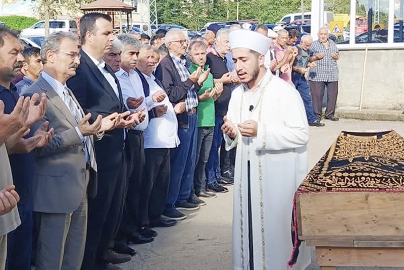 Şehit J.Er. Erol Durmuş’un Babası Ebediyete Uğurlandı