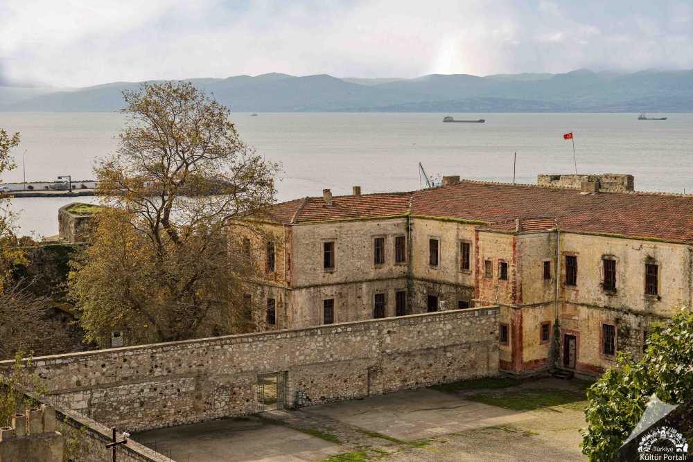Tarihi Sinop Cezaevi 72 günde 100 bini aşkın ziyaretçi ağırladı