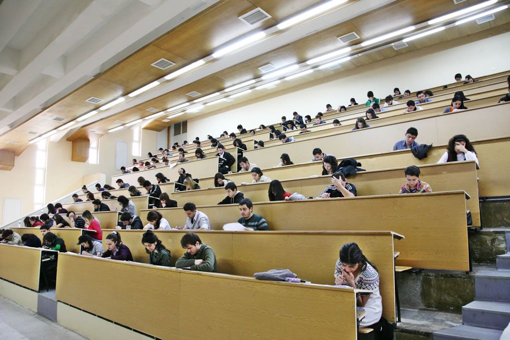 YKS tam puanlıların tercihi: Mühendislik ve hukuk