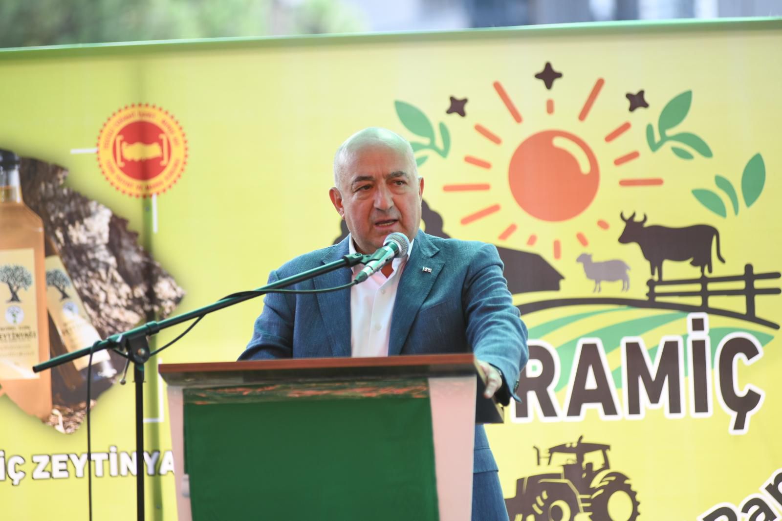 AK Parti Milletvekili Ayhan Gider, Bayramiç Tarım ve Teknoloji Fuarı’nda üreticilerle buluştu