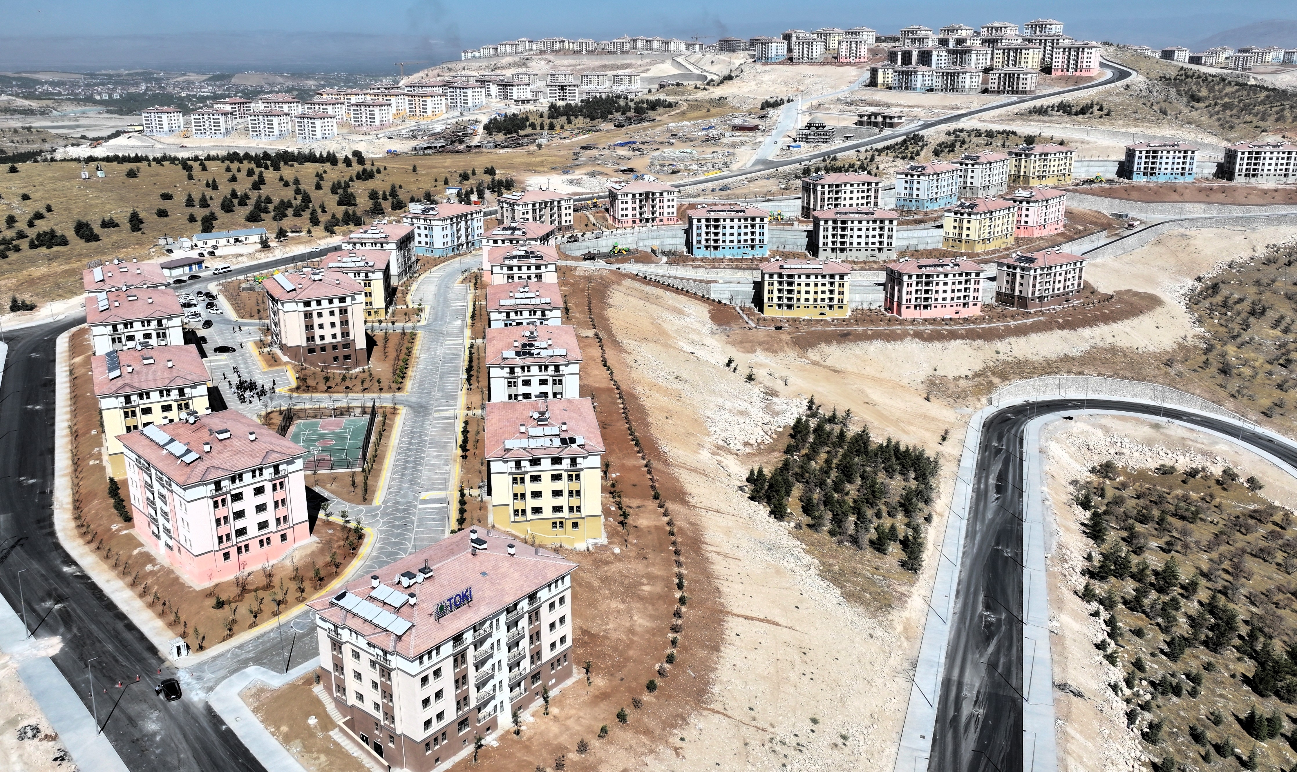 Vali Yavuz: Bahçebaşı'nda 12 gün sonra anahtarları teslim edeceğiz