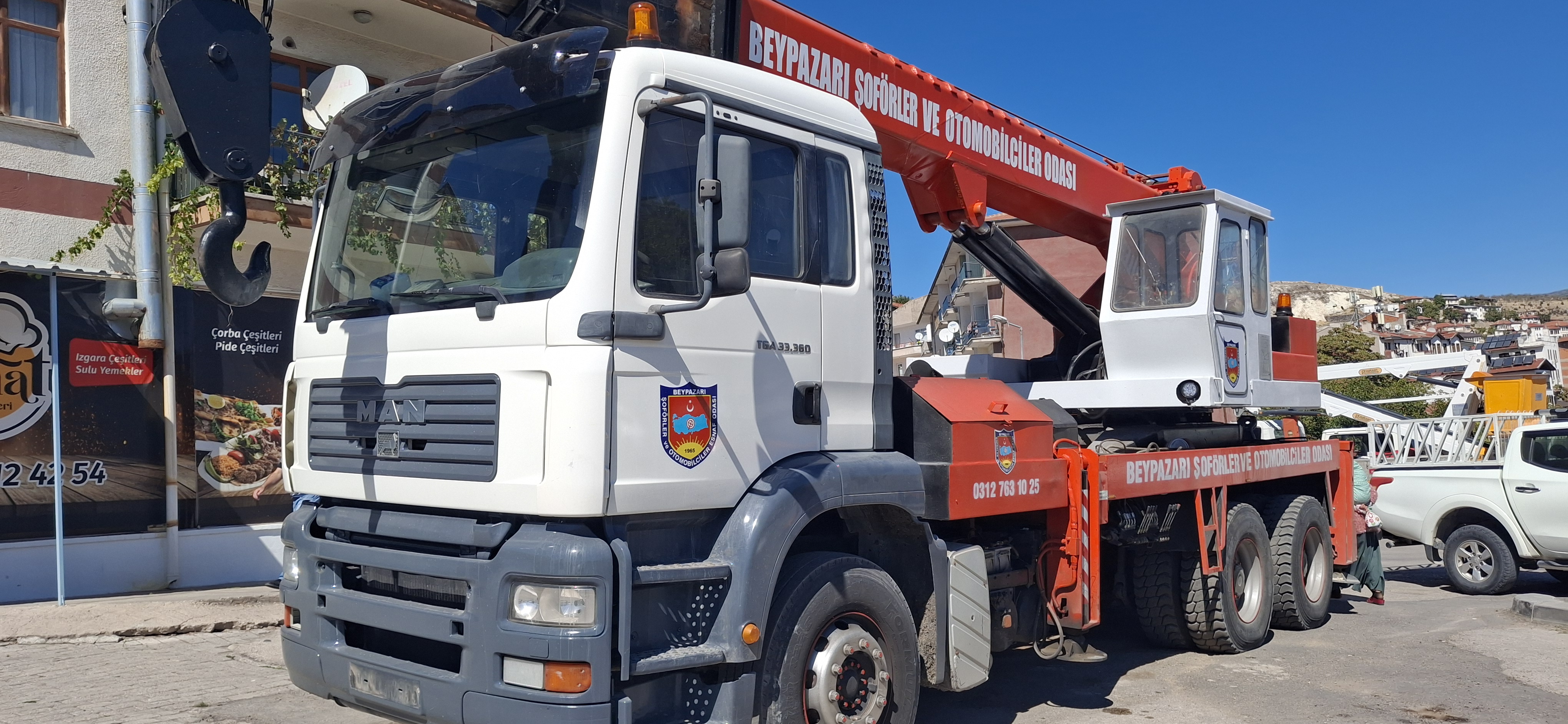 Beypazarı Şoförler Odası’ndan üyelere vinç hizmeti