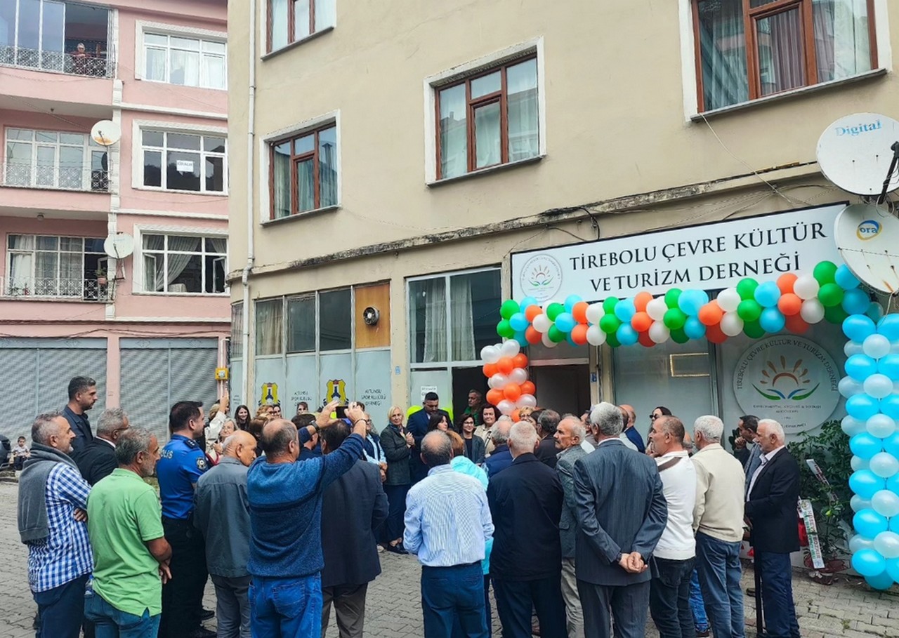 Tirebolu'nun Kalbi Artık Gazipaşa Caddesi'nde Atacak…