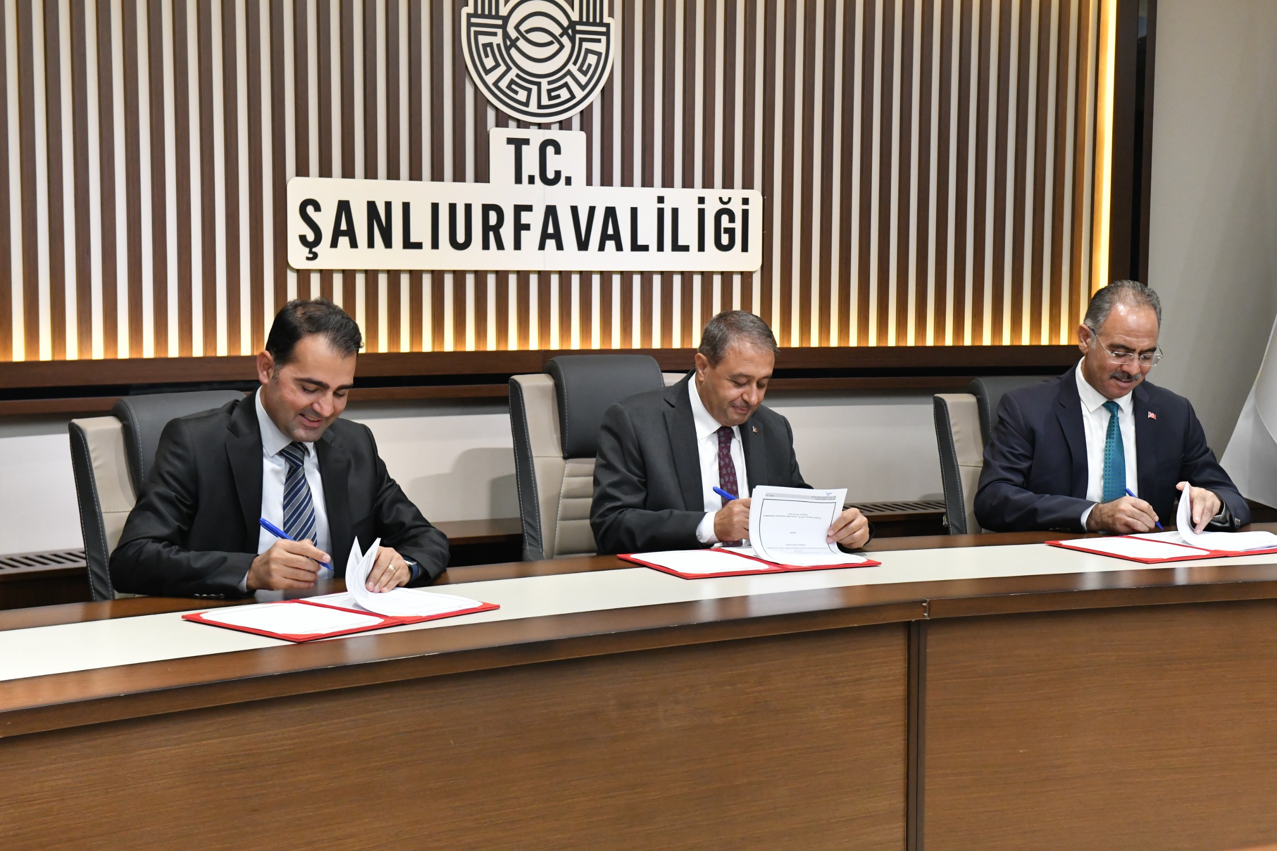 Eyyübiye Belediyesi: "Balıklı Göl dousuna uygun olarak aydınlanacak"