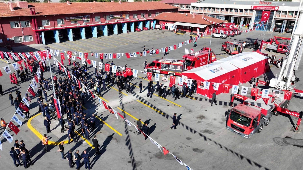 Başkent Ankara'da İtfaiye Haftası coşkusu başladı