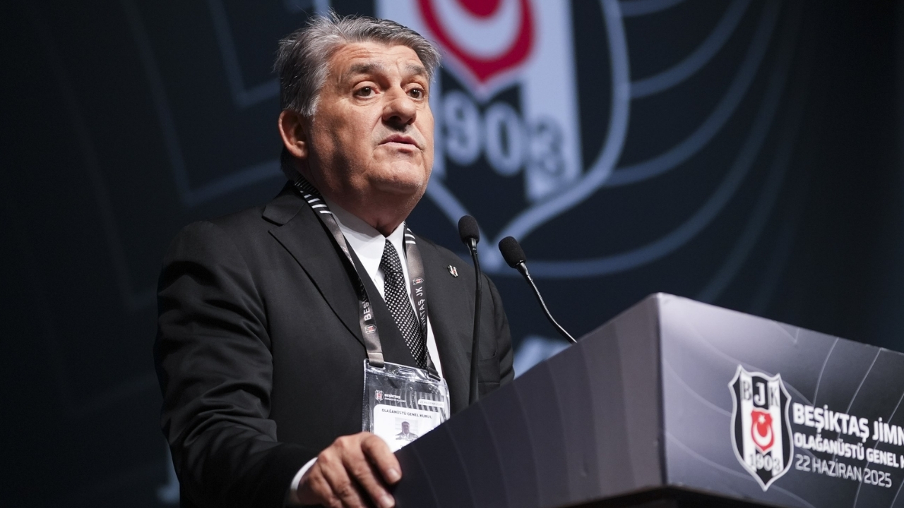 Beşiktaş Başkanı Serdal Adalı: “25 oyuncuyla yollarımızı ayırdık, yeni sezona hazırız”