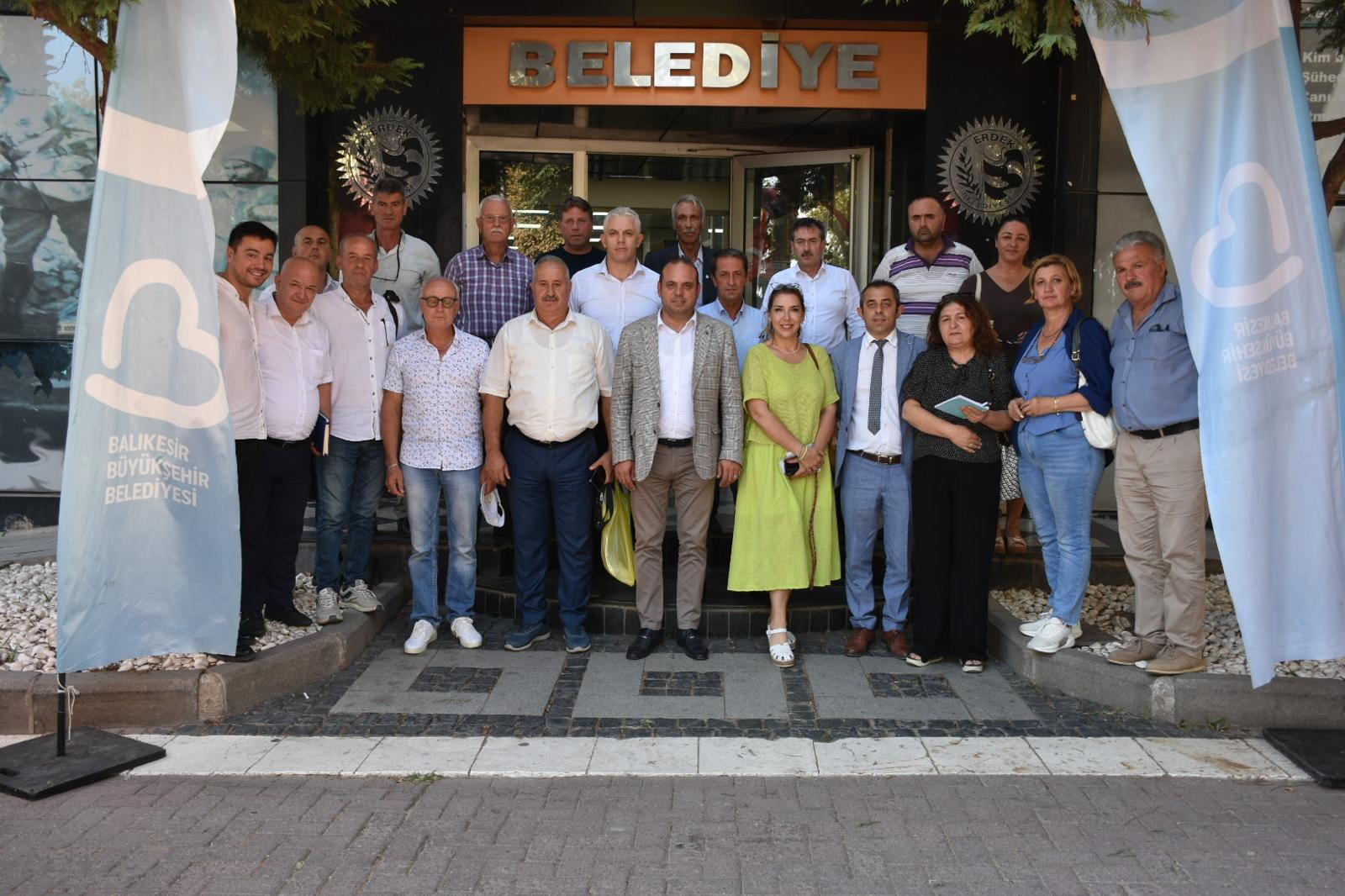 Büyükşehir’den Erdek, Bandırma ve Karesi’de muhtarlar buluşması