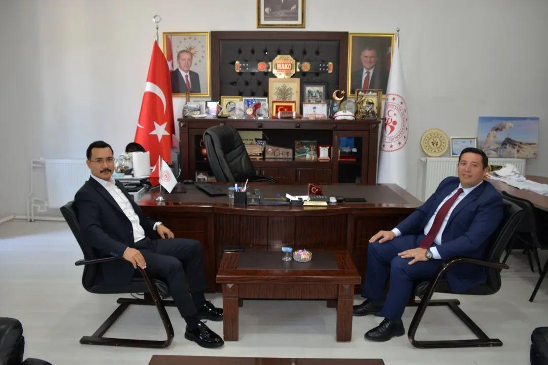 Akyaka Kaymakamı Demirtaş’tan Gençlik ve Spor İl Müdürü'ne ziyaret