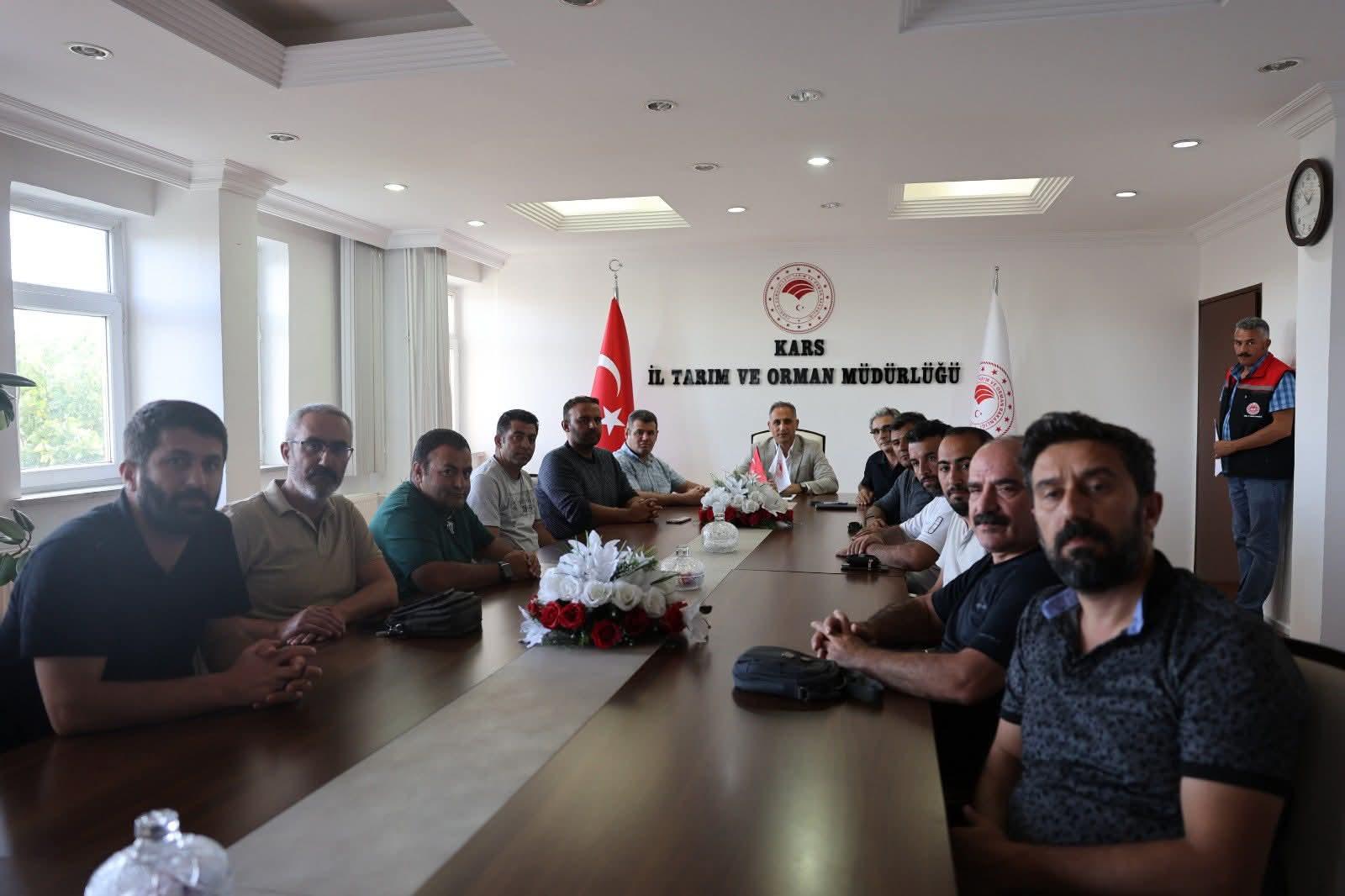 Tarım İl Müdürü Enver Aydın'dan şap aşılama çalışmalarına takın takip