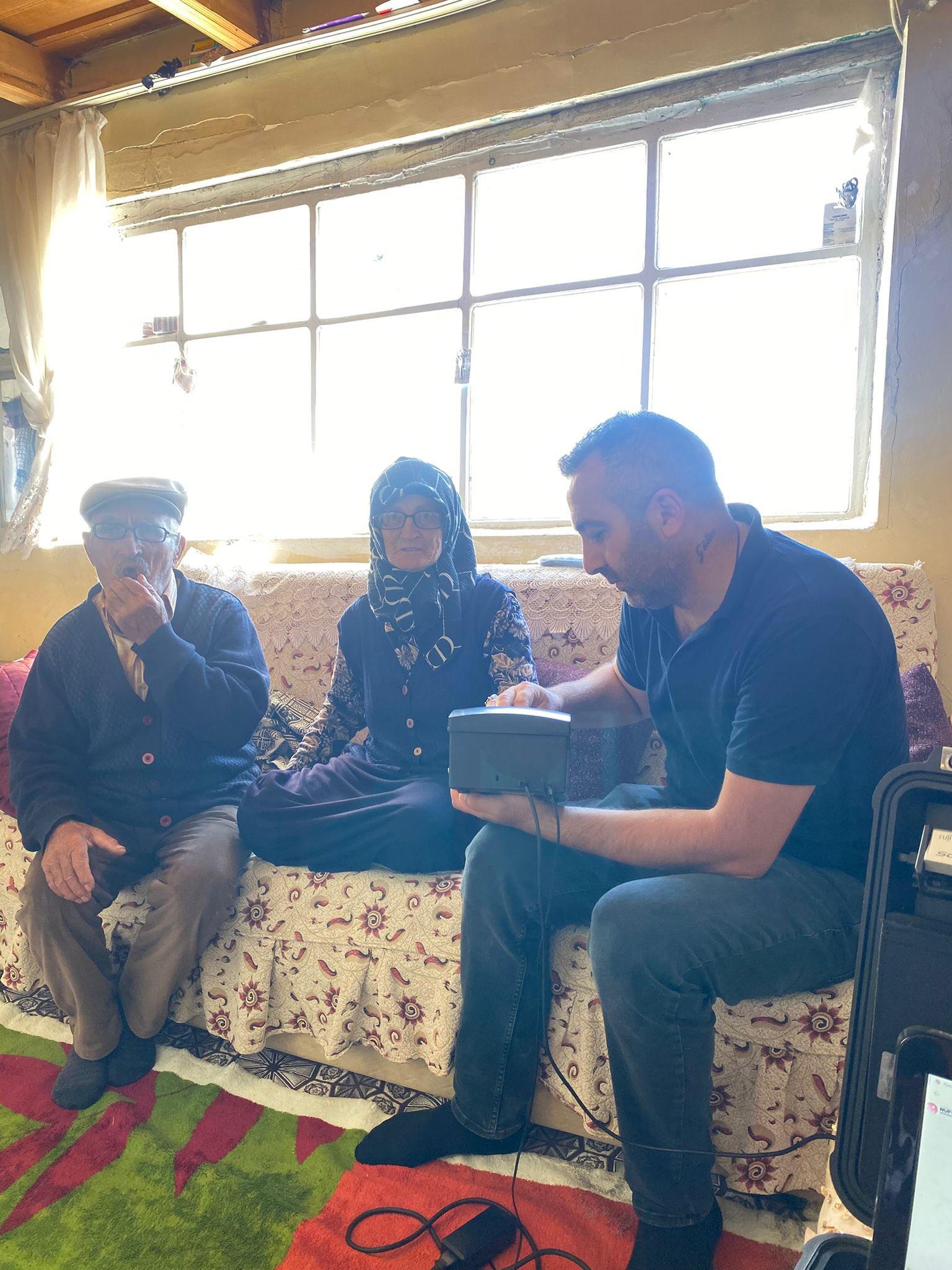 Kars’ta “Adreste Nüfus Hizmeti” uygulamasıyla vatandaşlara yerinde hizmet