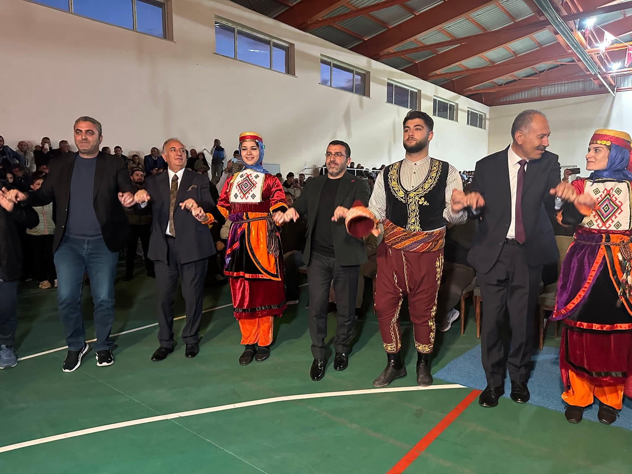 Arpaçay’da Aşıklar ve Halk Müziği Şöleni coşkuyla kutlandı