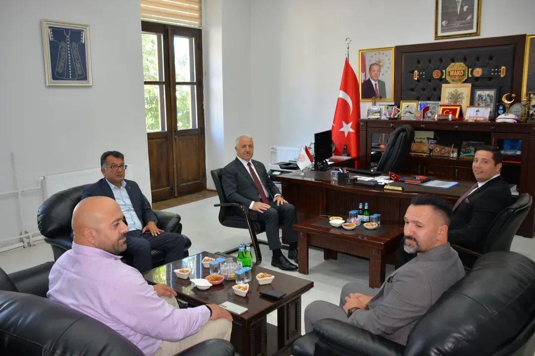 Ahmet Arslan’dan Gençlik ve Spor İl Müdürü Mehmet Başköylü’ye ziyaret