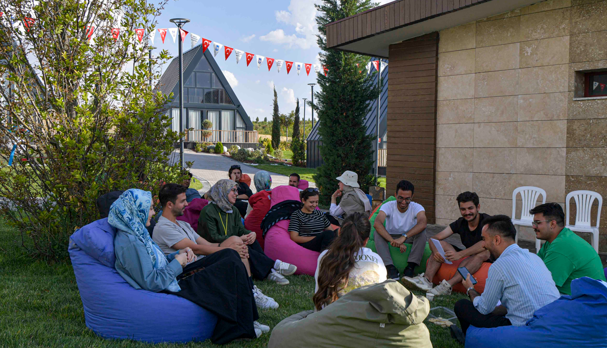 Gençler “Gençlik ve Edebiyat Kampı”nda buluştu
