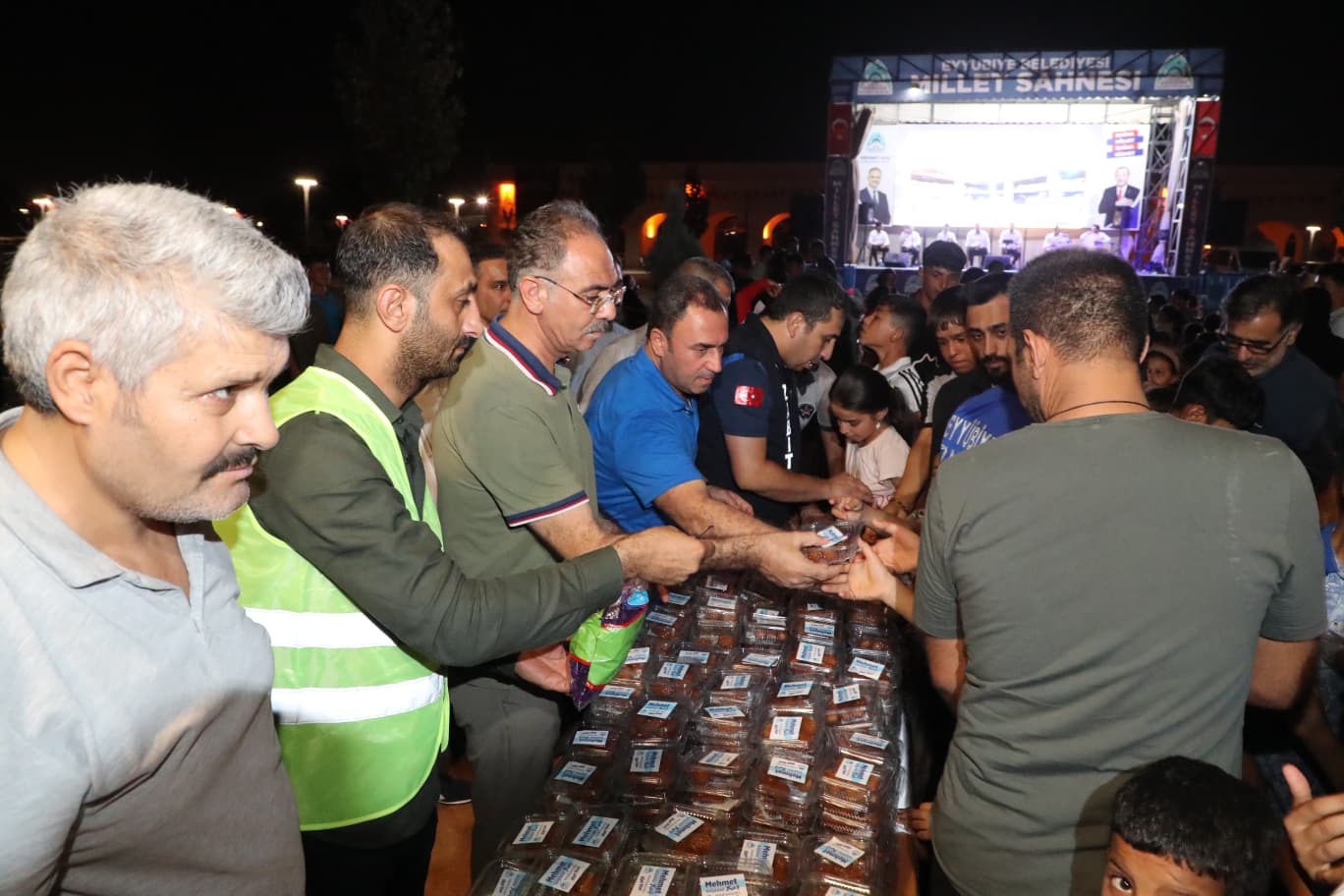 Eyyübiye mMillet Bahçesi'nde Mevlid Kandili coşkusu yaşandı