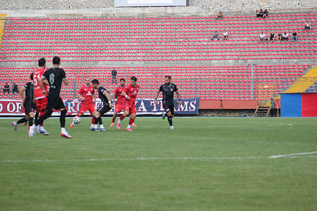 Zonguldakspor-Düzcespor puanları paylaştı