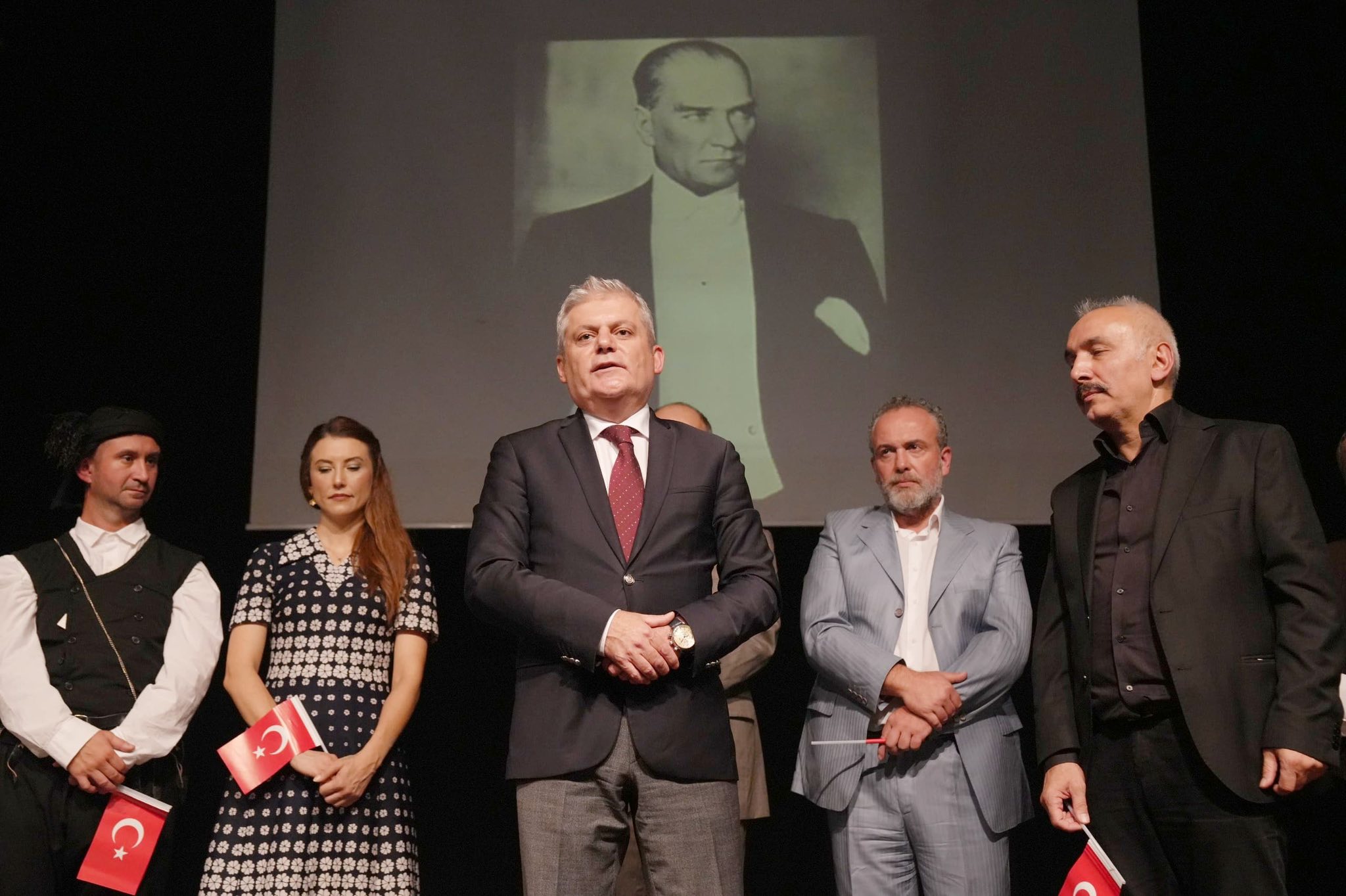 Giresun'da anlamlı tiyatro oyununa büyük ilgi