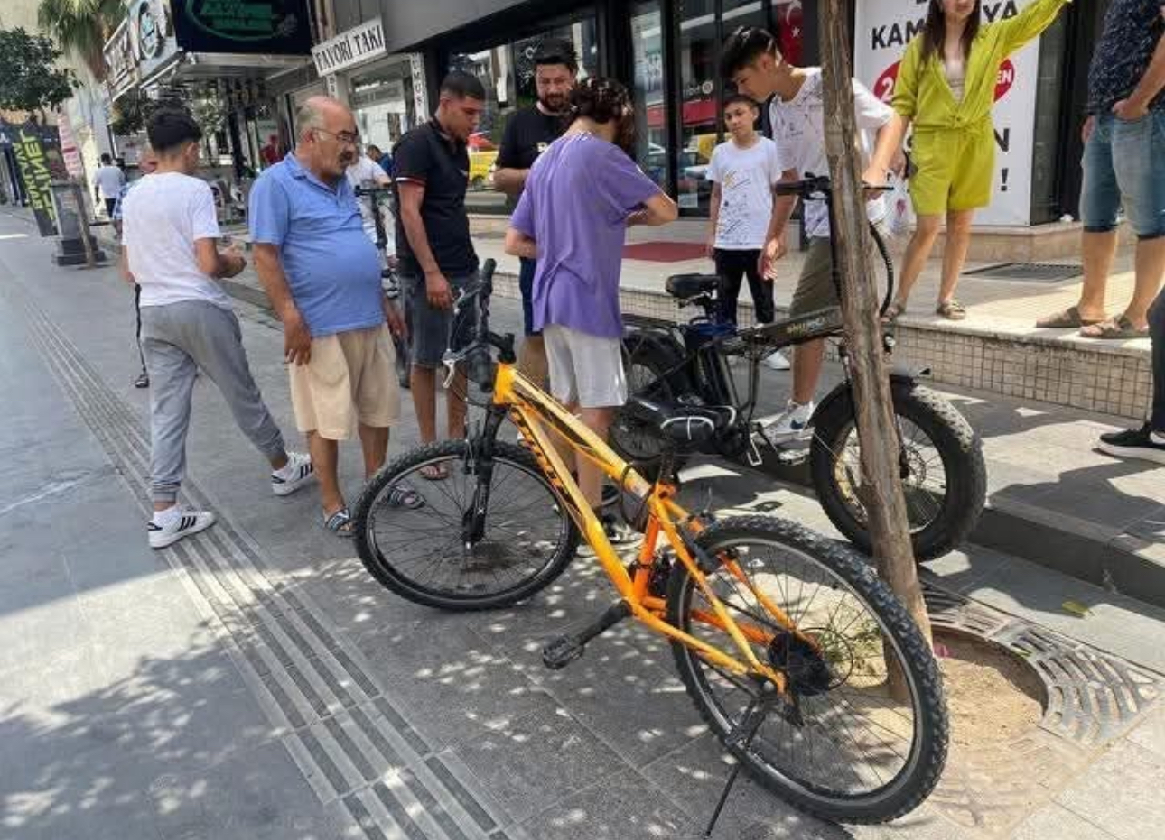 Serik’te elektrikli bisiklet kazası: Genç sürücü yaralandı