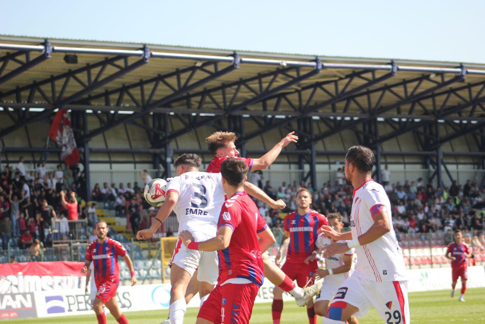 Düzcespor, Karabük idmanyurdu'nu 4-2 yendi