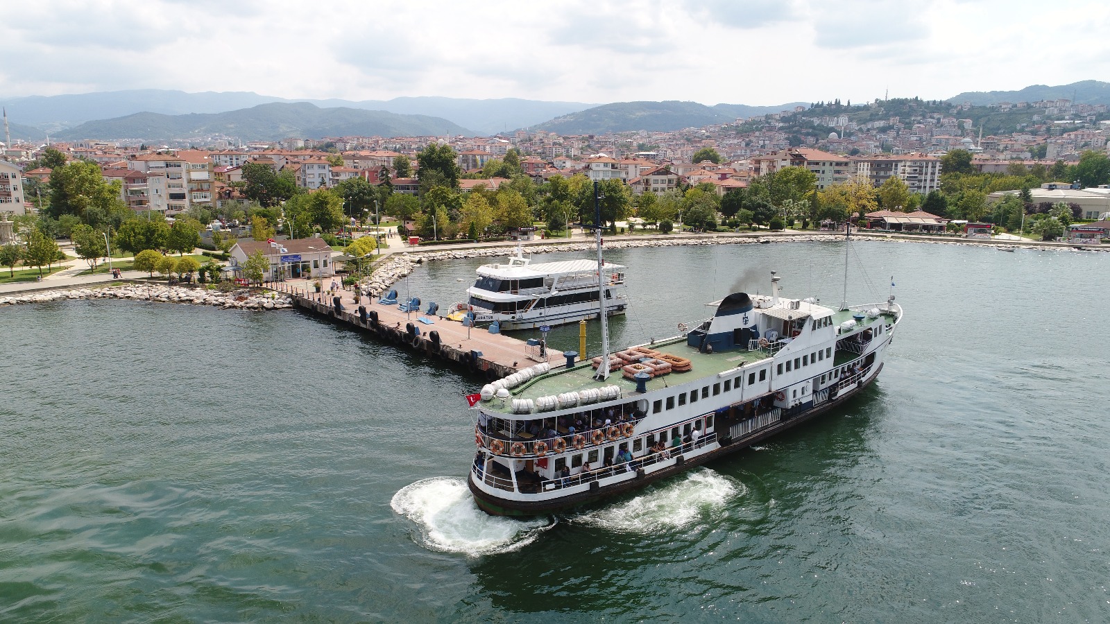 Gölcük-İzmit vapur seferleri artırıldı, ücretler yarıya indirildi