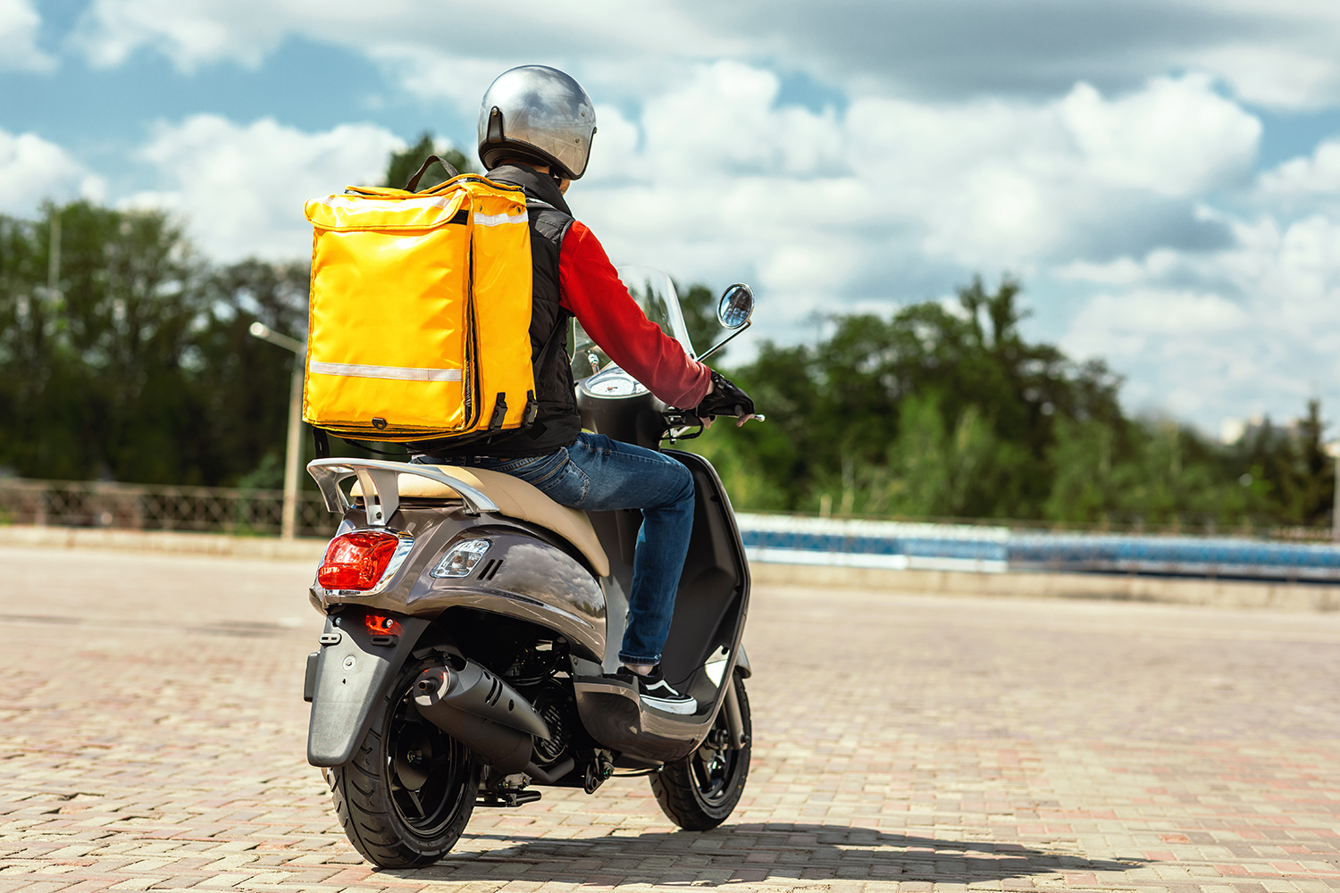 72 bin moto kurye yollarda