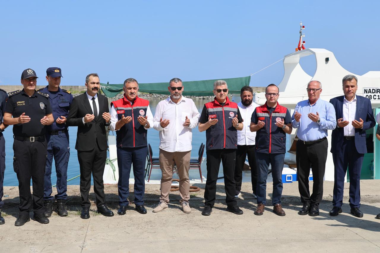 Artvin’de, balıkçılar "vira bismillah" diyerek denize açıldı