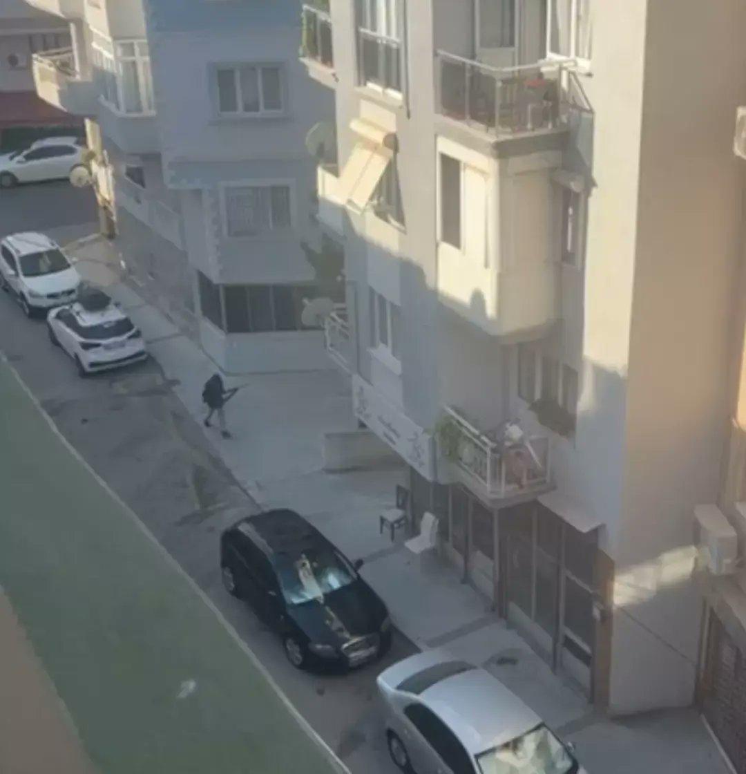 İzmir’de polis merkezine silahlı saldırı: 2 şehit, 1 yaralı