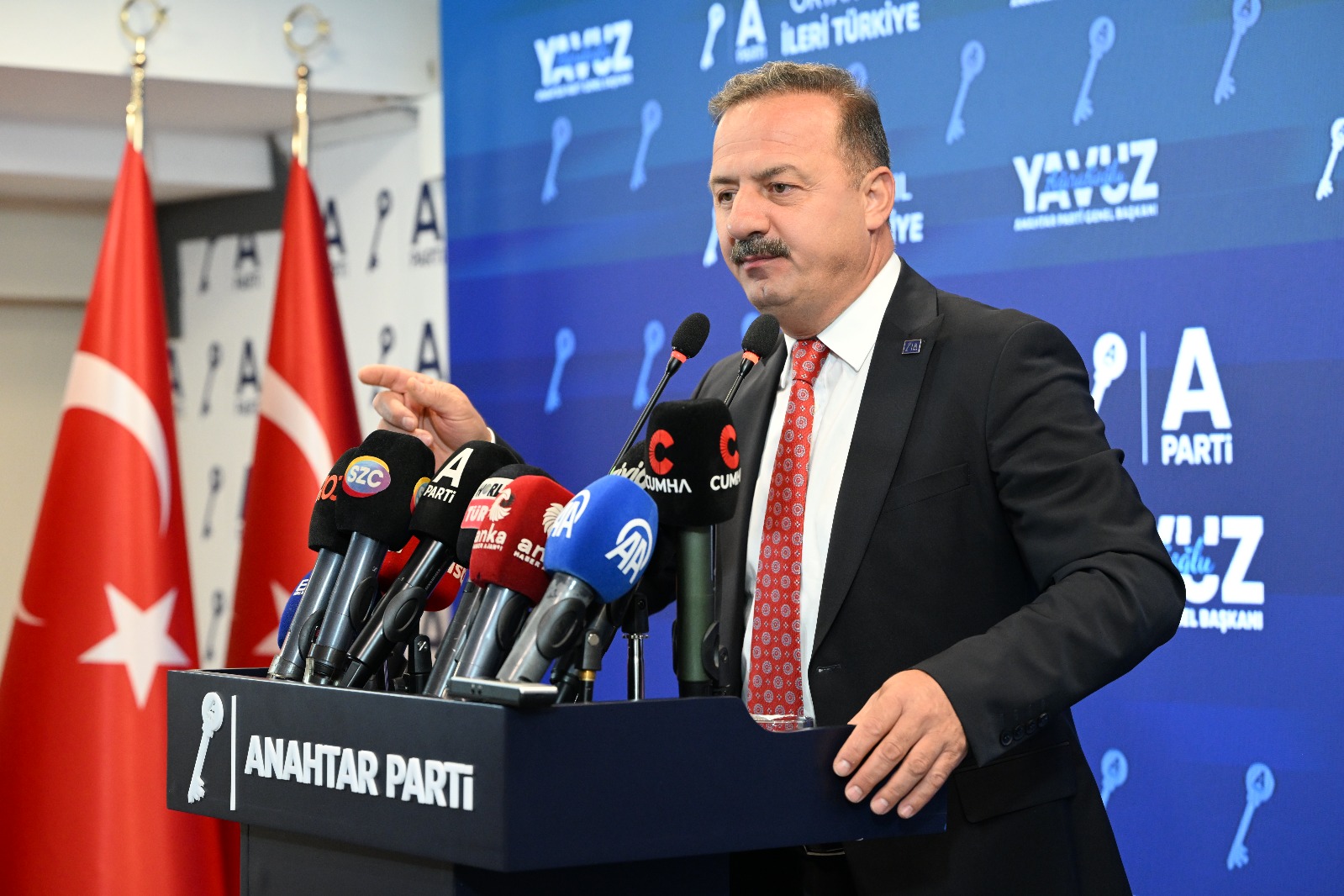 Yavuz Ağıralioğlu: Bize lazım olan anayasanın sınırlarını Öcalan'a çizdirmeyiz! herkes haddini bilsin