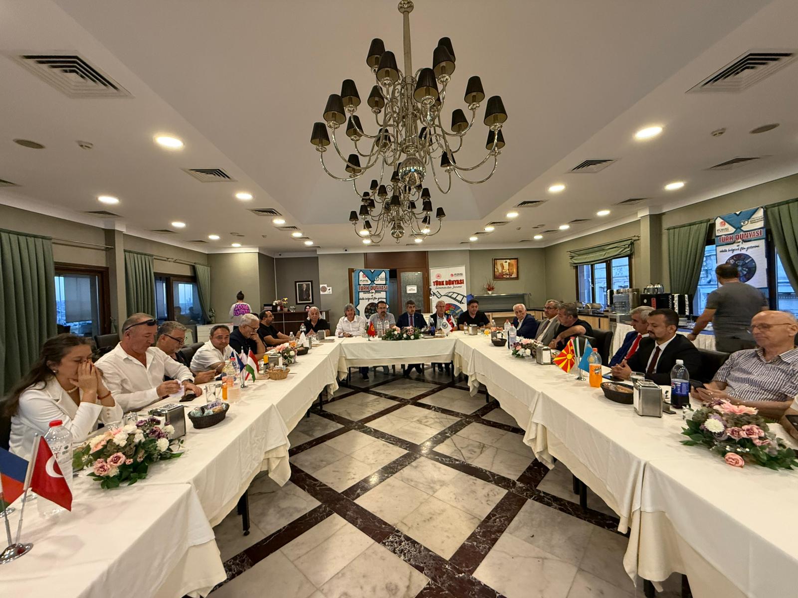 Türk Dünyası Sinemacılar Forumu ve Ödüllü Belgesel Film Gösterimi İstanbul’da düzenleniyor