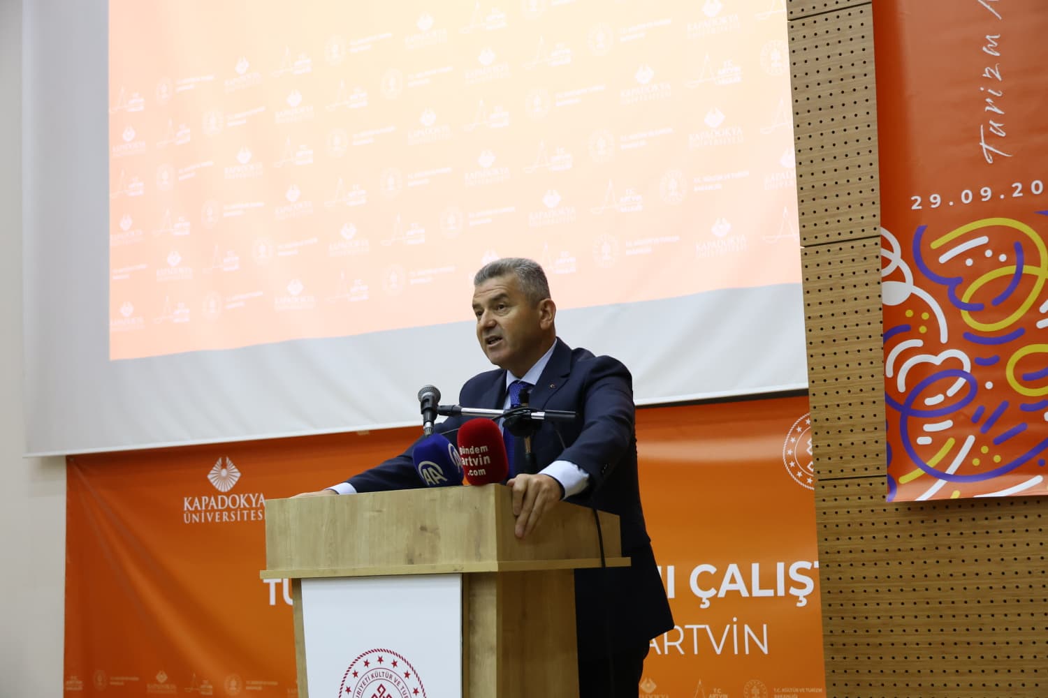 Artvin Valisi Turan Ergün: Artvin Turizm Master Planı Çalıştayı'nın kentin gelecekteki turizmine yön verecek